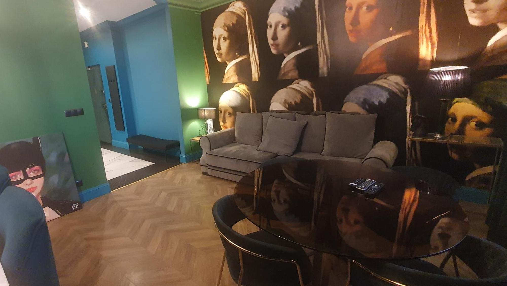 City Center Apartment Near Public Swimming Pool ワルシャワ エクステリア 写真