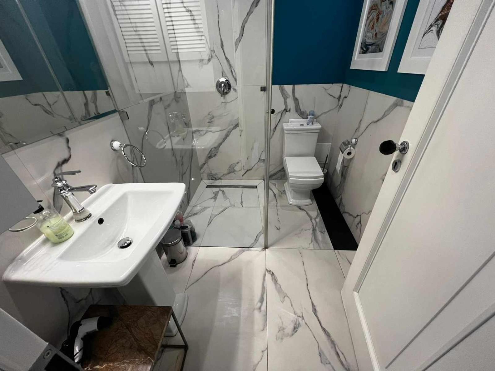 City Center Apartment Near Public Swimming Pool ワルシャワ エクステリア 写真